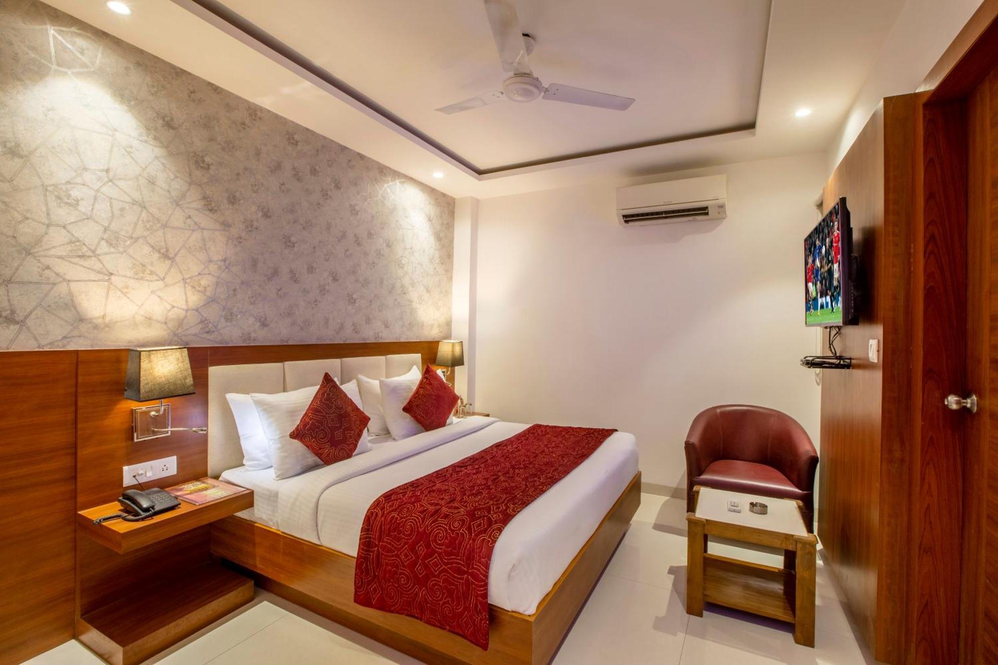 Hotel Arch Suites - Near Aerocity New Delhi Exterior foto