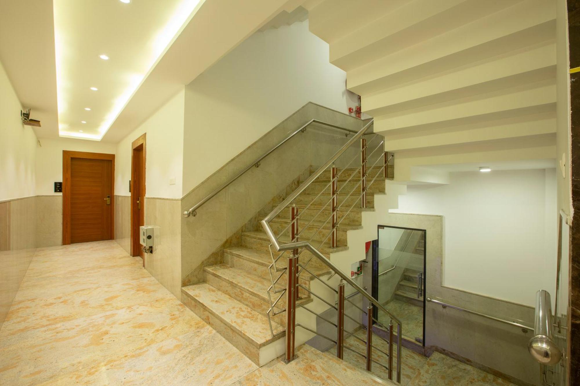 Hotel Arch Suites - Near Aerocity New Delhi Exterior foto