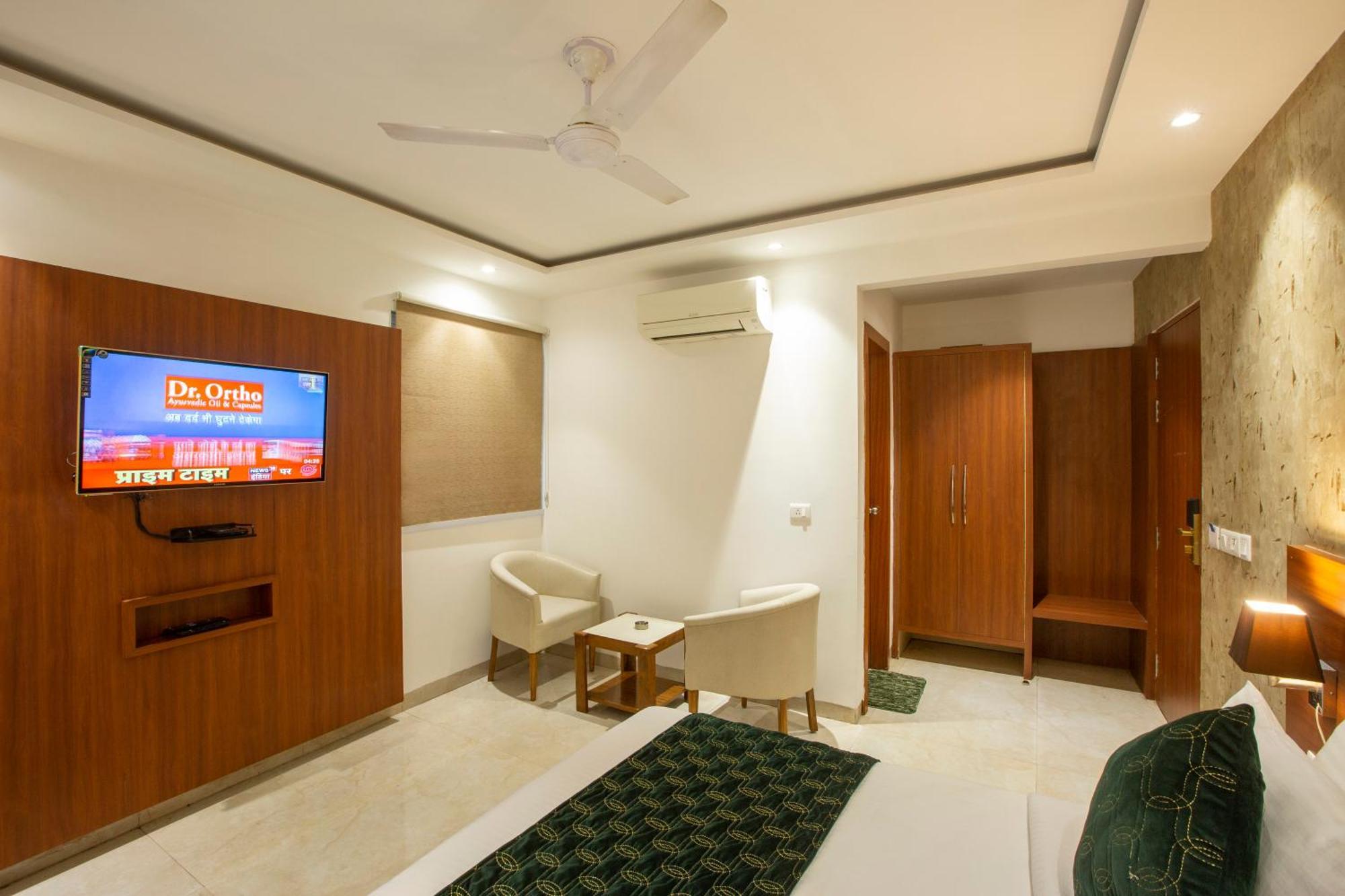 Hotel Arch Suites - Near Aerocity New Delhi Exterior foto