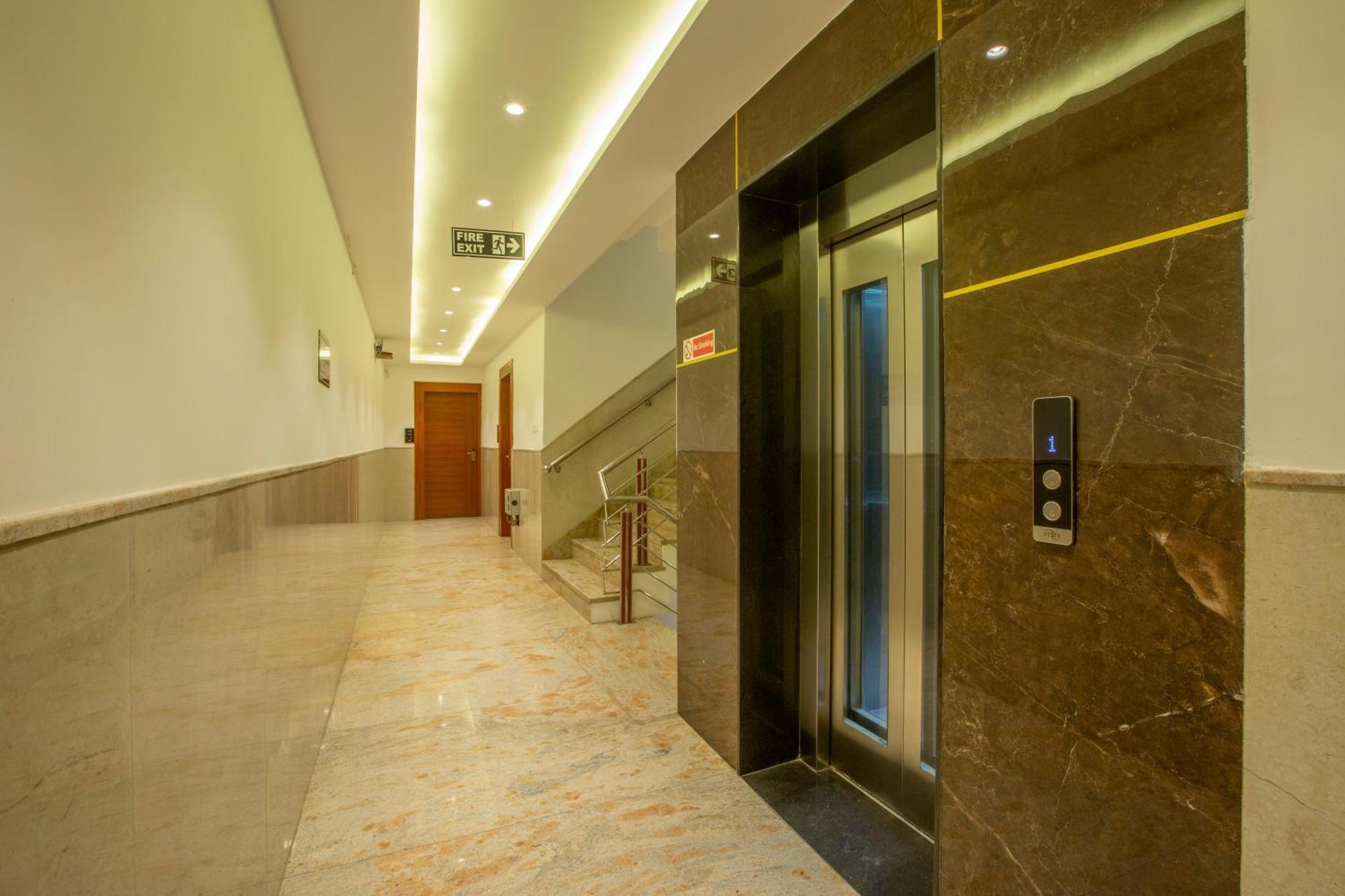 Hotel Arch Suites - Near Aerocity New Delhi Exterior foto