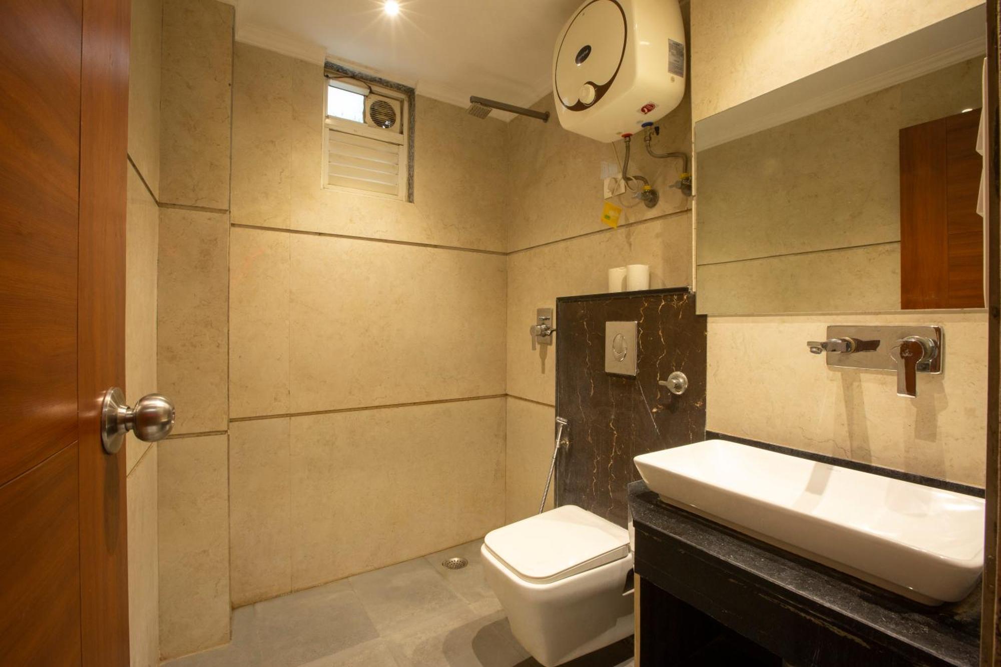 Hotel Arch Suites - Near Aerocity New Delhi Exterior foto